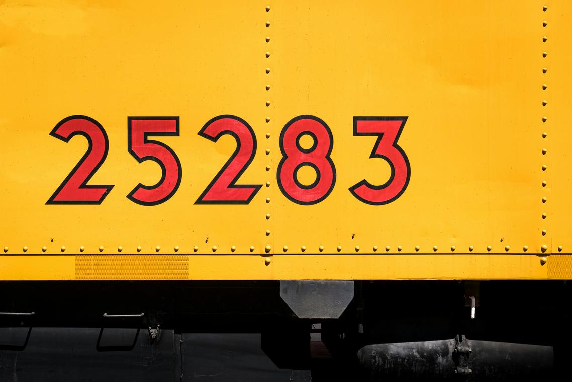 2155932185